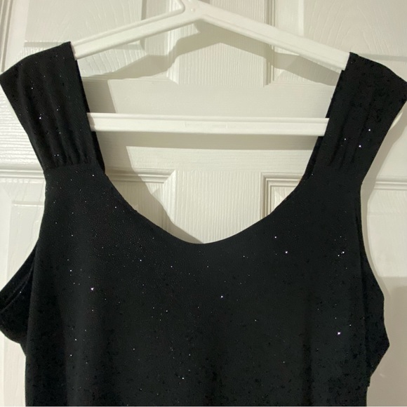 J K L A California Women’s Sleeveless Sparkle Black & Gold top size XL - Picture 6 of 11